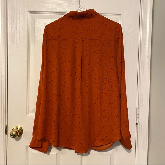 Torrid Women's 2 Blouse Rust Orange Madison Stars Long Sleeve Georgette NWT - Picture 3 of 4